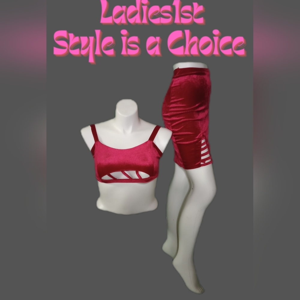 Red velvet, size m red